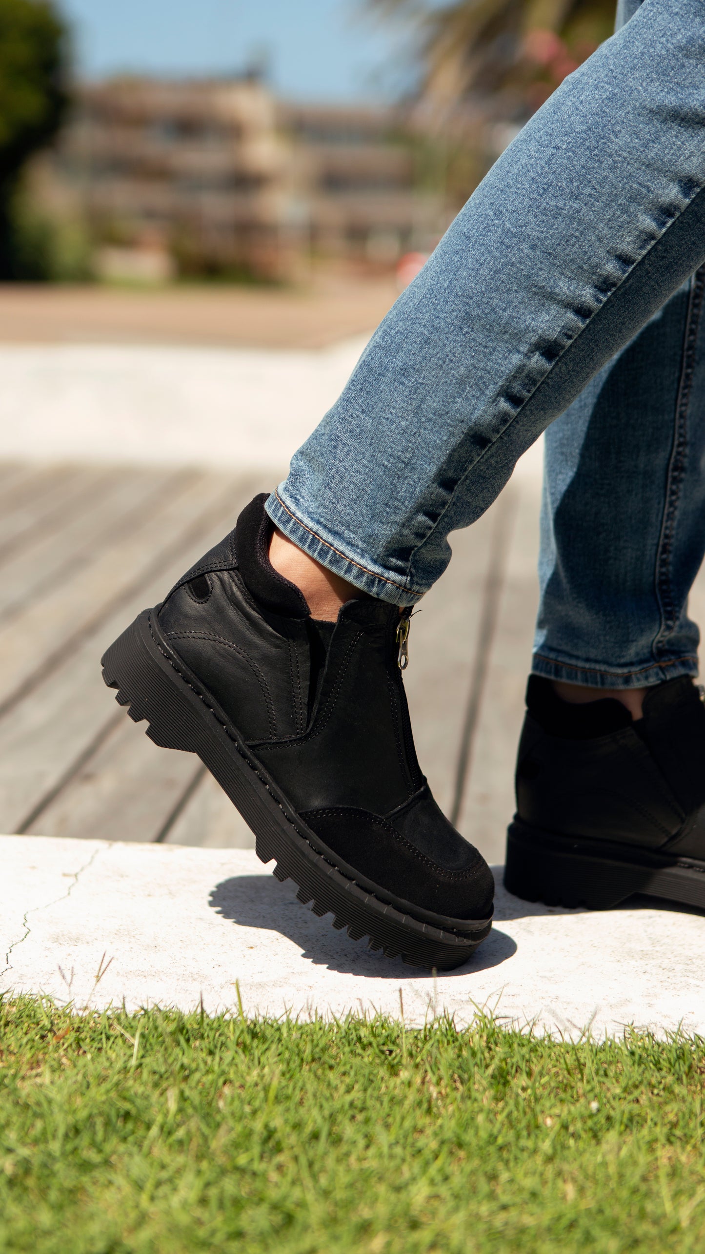 Tracker: Bota Kiko's Negro