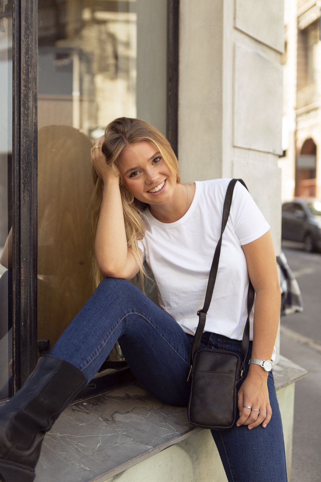 Clemen: Bolso para celular Kiko's Negro