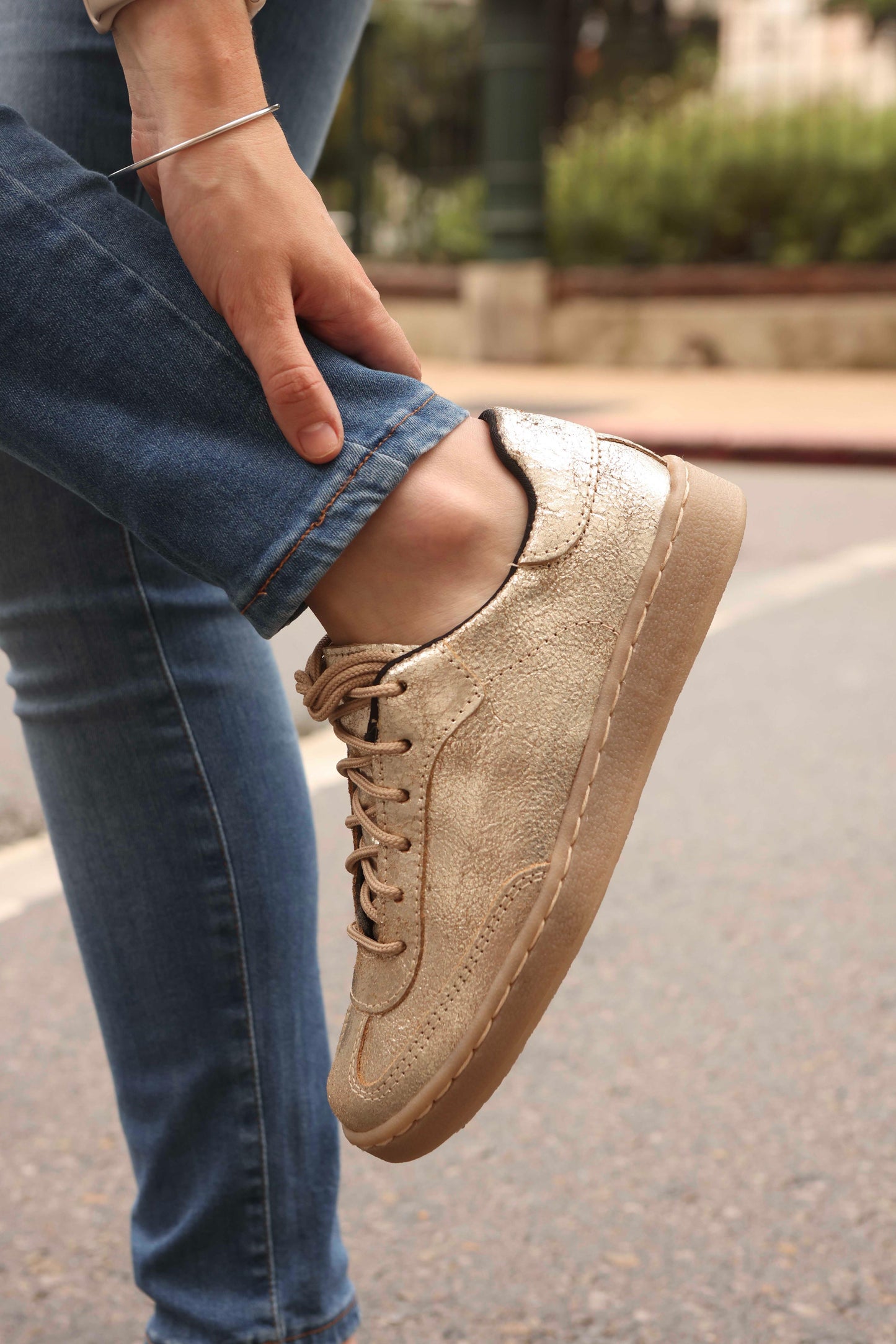 Viena: Sneaker Kiko's Oro