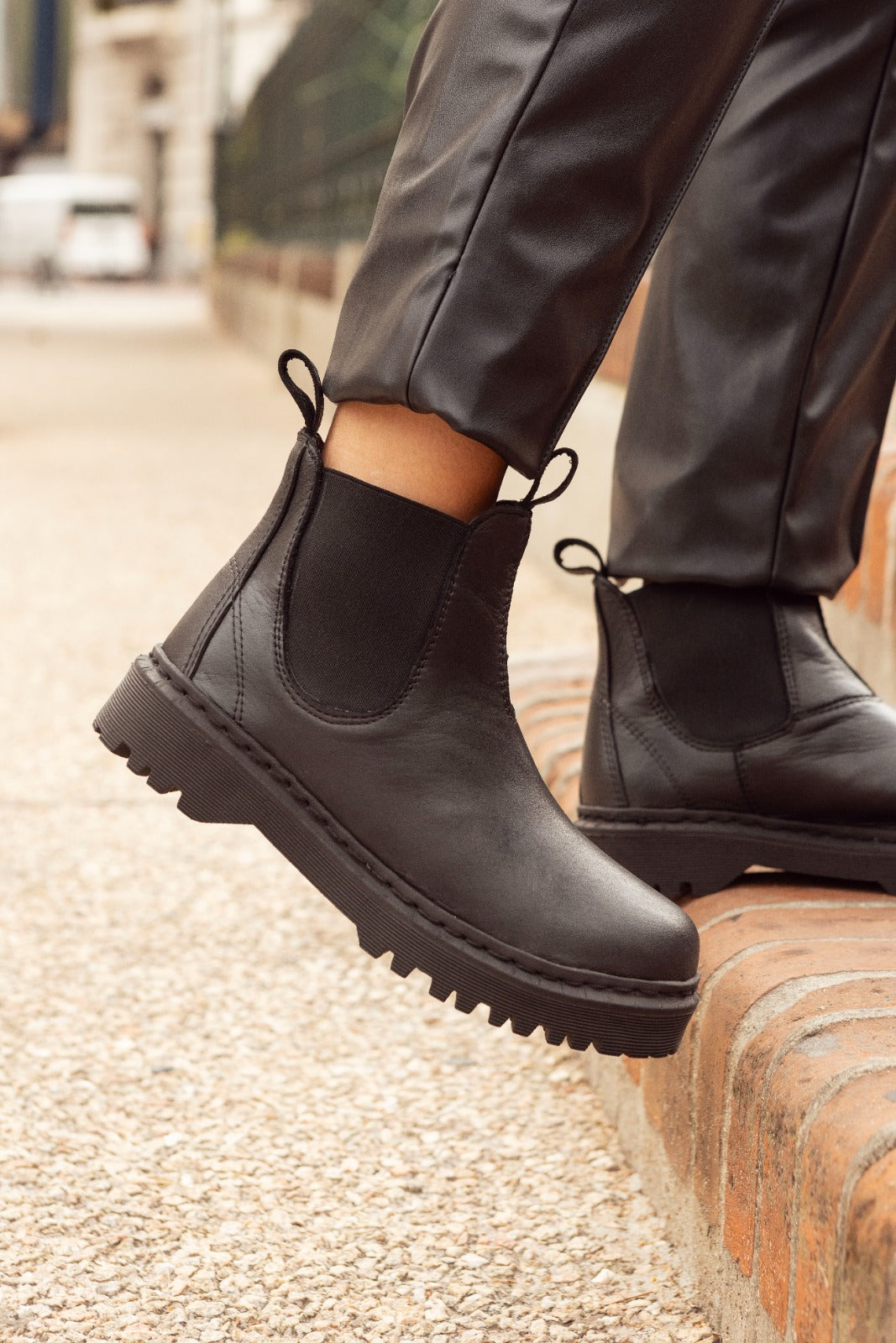 Jagger: Bota Kiko's Negro