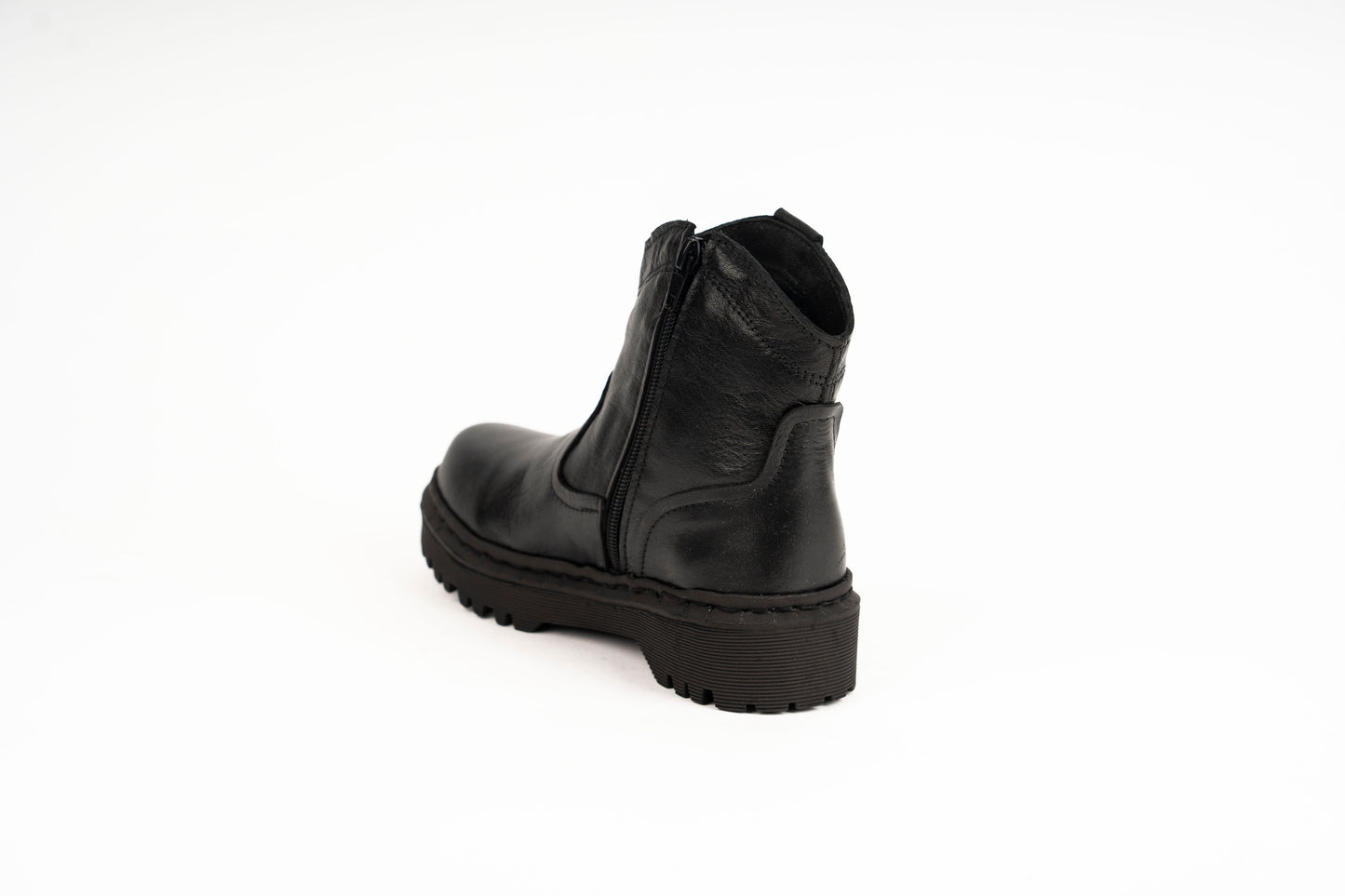 Oasis: Bota Kiko's Negro