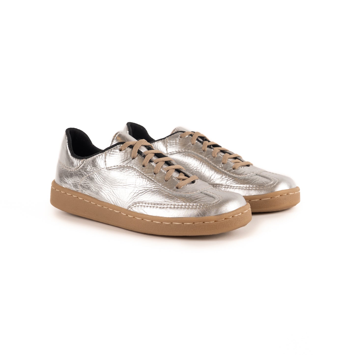 Viena: Sneaker Kiko's Plata