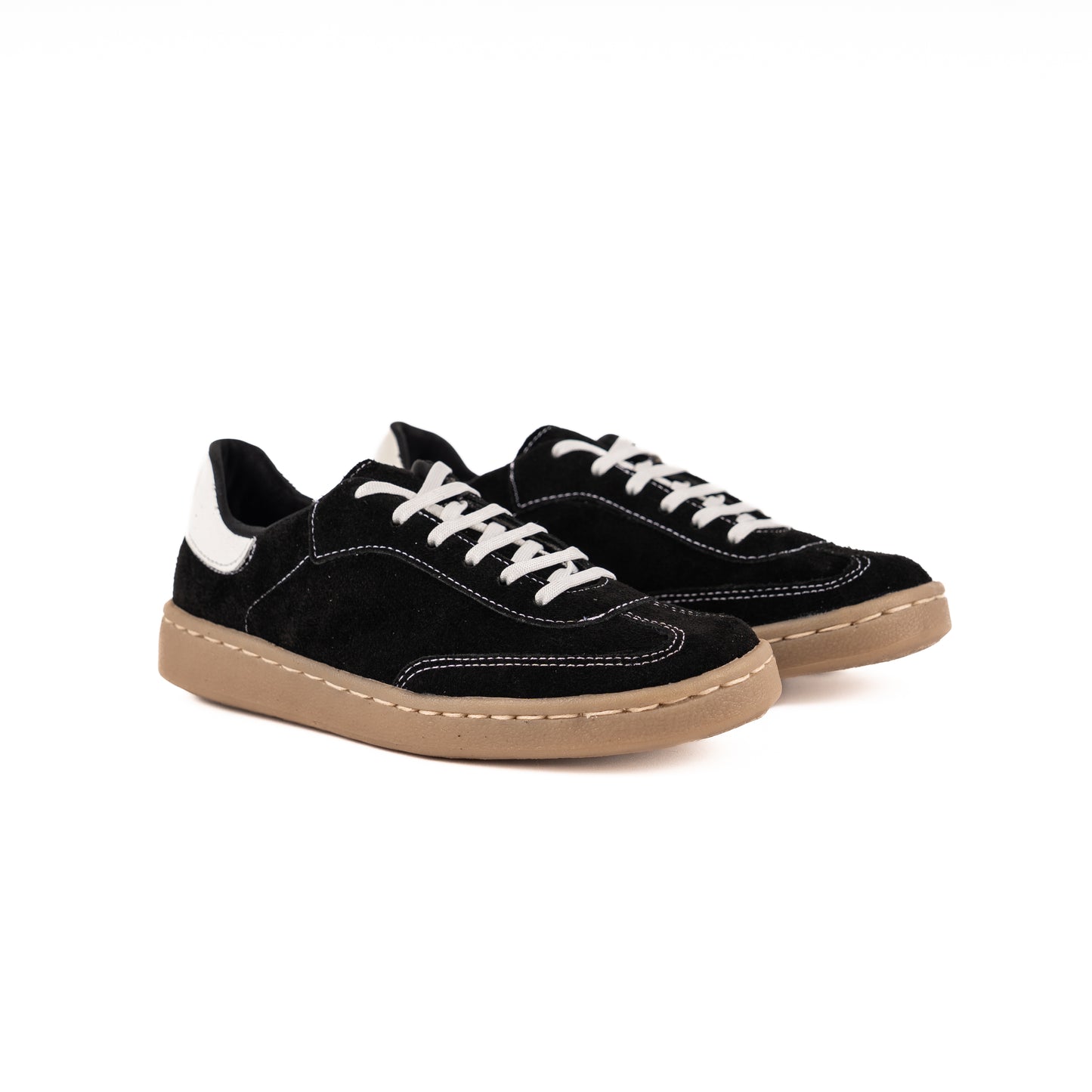 Viena: Sneaker Kiko's Negro Gamuza